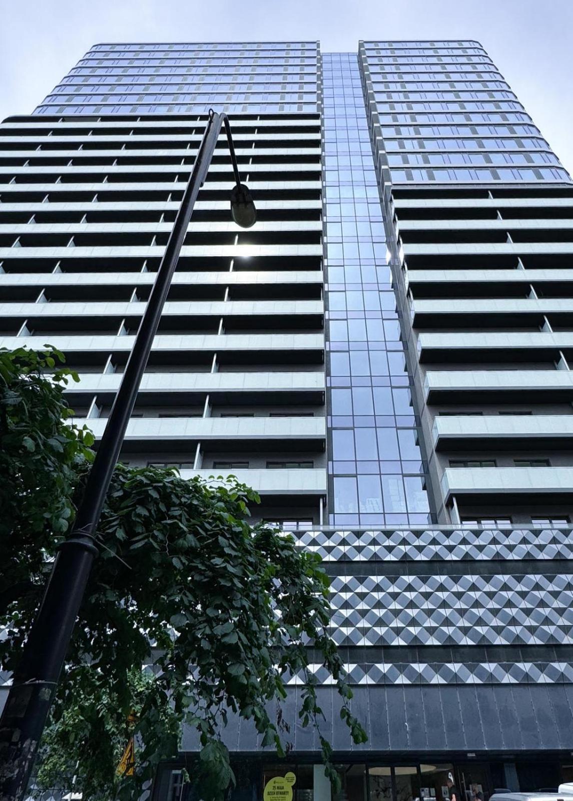 Lakru Apartments Global Office, Free Garage, Self Check-In Katoviçe Dış mekan fotoğraf
