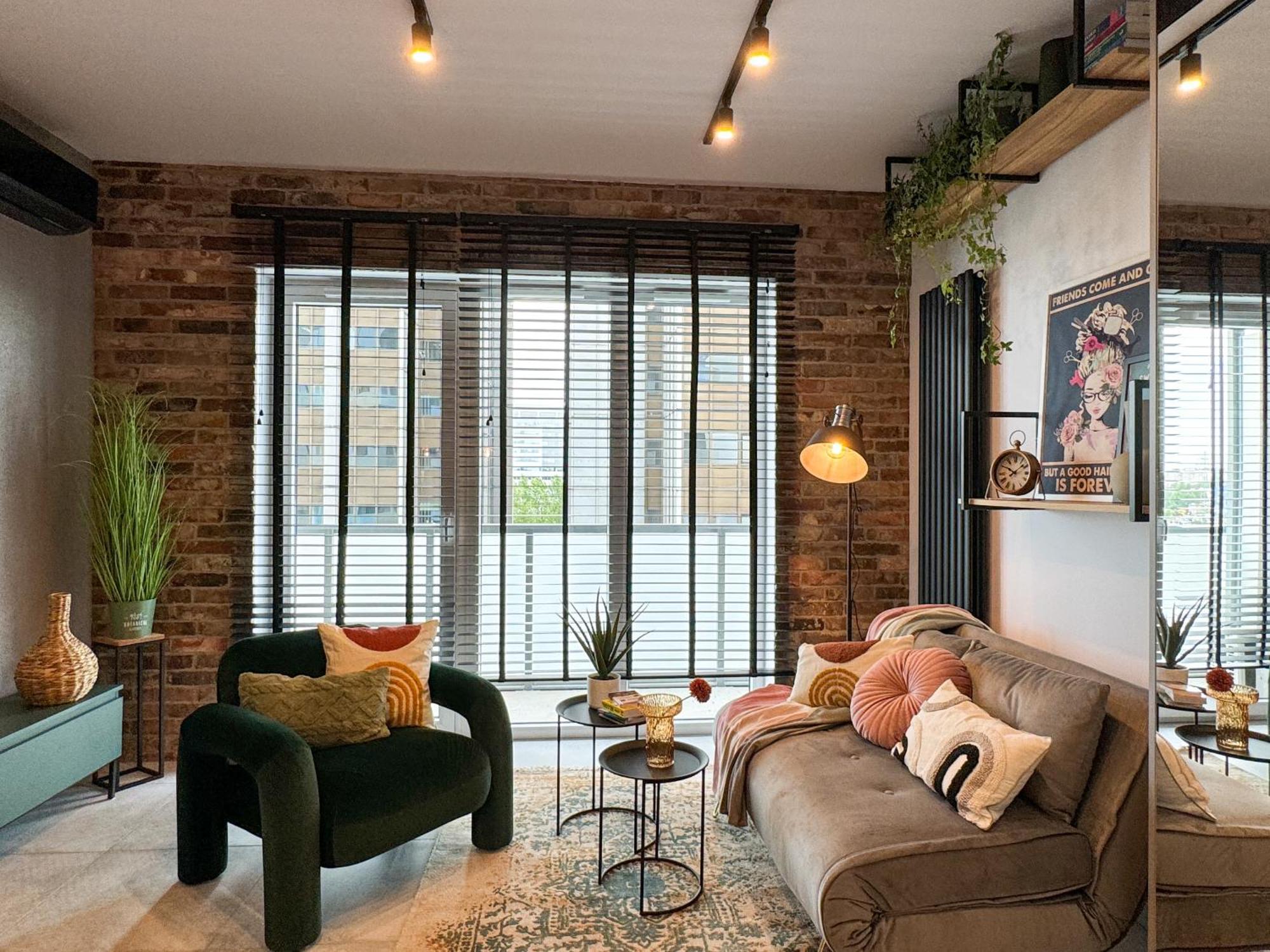 Lakru Apartments Global Office, Free Garage, Self Check-In Katoviçe Dış mekan fotoğraf